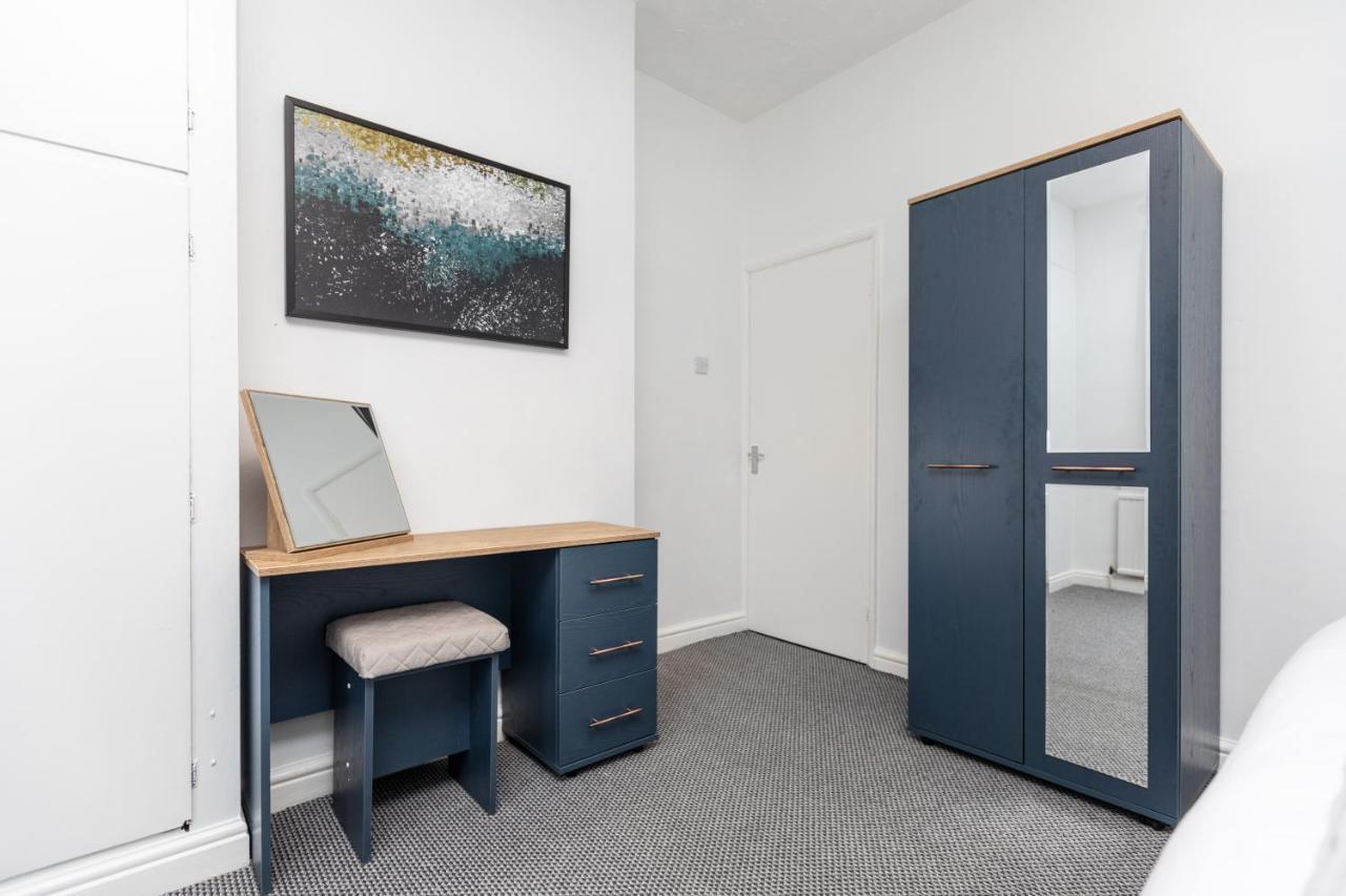 Spacious Three Bedroom Property! Hemsworth
