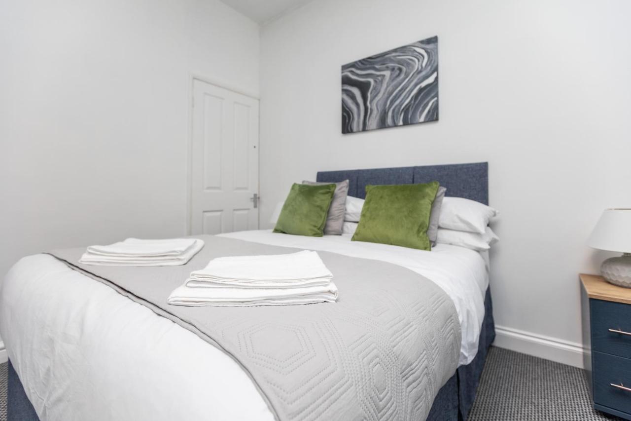 Spacious Three Bedroom Property! Hemsworth